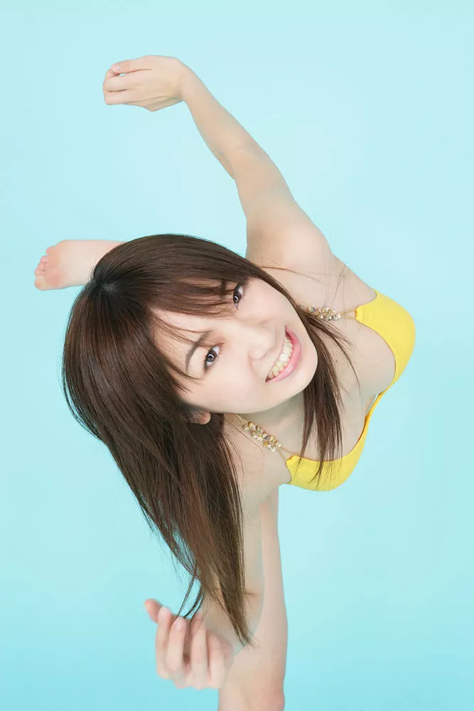 Xgyw.Org_日本美少女的白嫩美腿性感写真16P