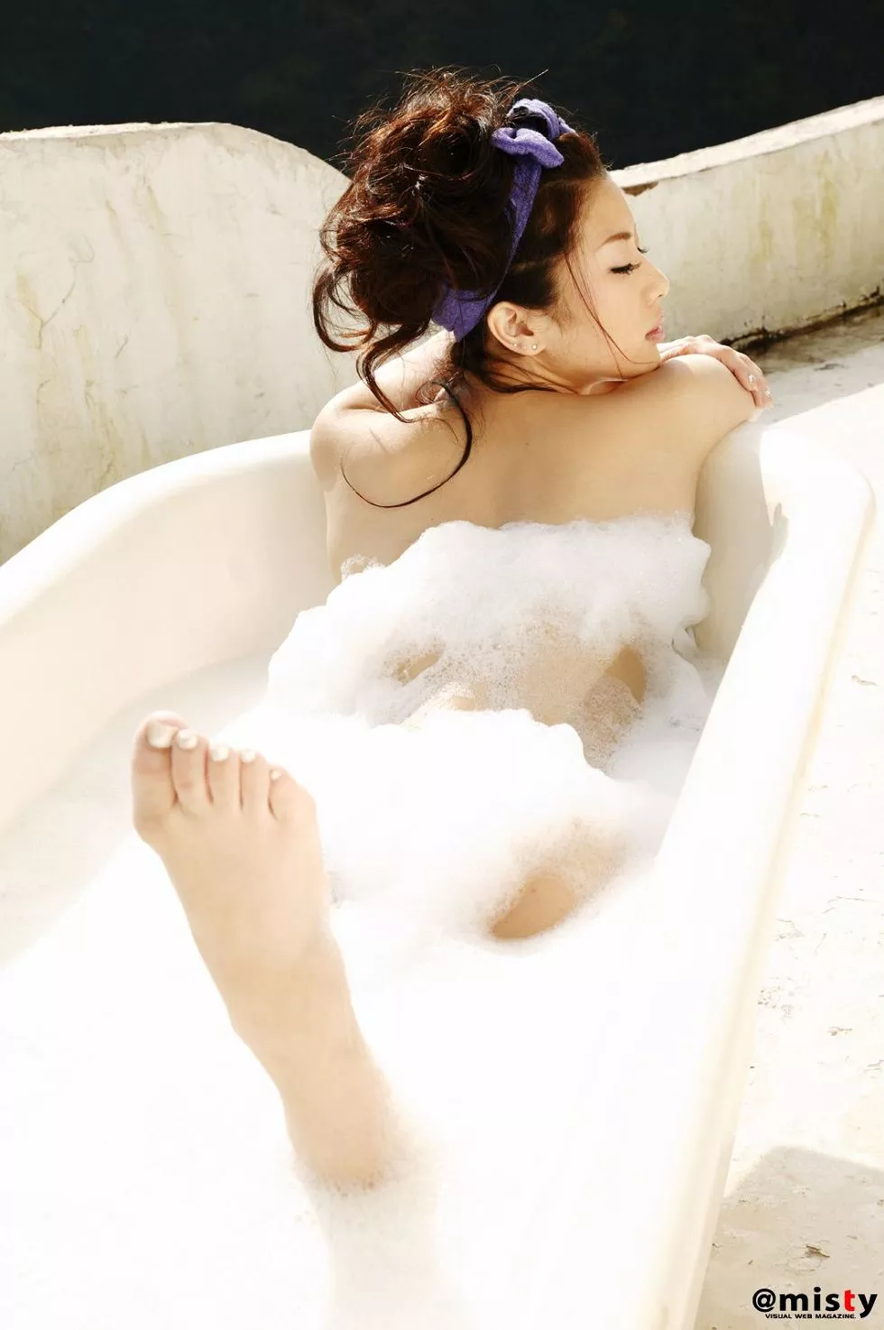 Xgyw.Org_日本美女艺人八反安未果美女泡泡浴性感写真30P
