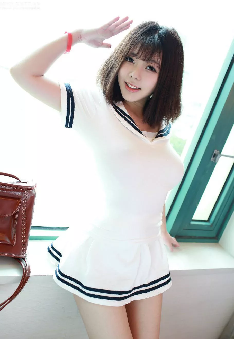 Xgyw.Org_大胸妹子飞儿性感制服卖萌写真25P