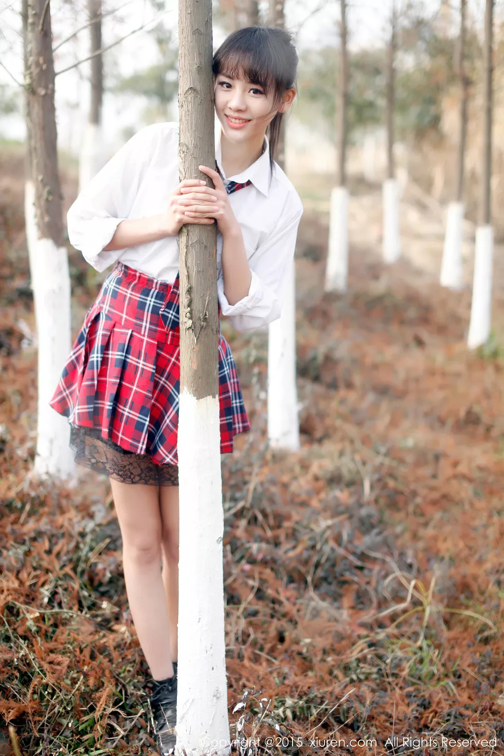 Xgyw.Org_XiuRen第318期_嫩模美女七米baby红色格子裙学生装性感写真112P