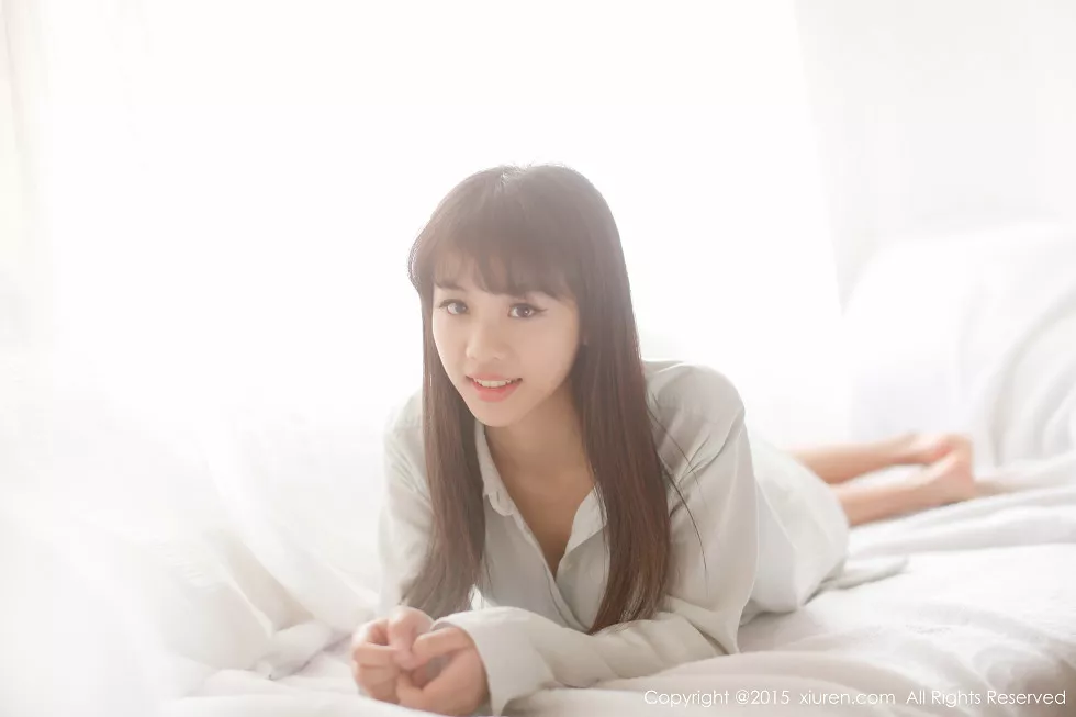 Xgyw.Org_XiuRen第318期_嫩模美女七米baby红色格子裙学生装性感写真112P