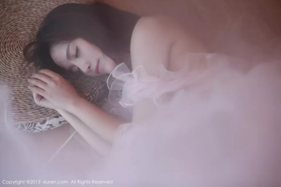 Xgyw.Org_XiuRen第376期_性感嫩模高溜MilkCat白嫩连身裙海量生活写真秀120P