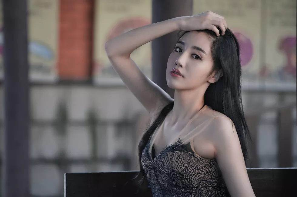 Xgyw.Org_台湾车模美女陈雪恩丰满白嫩性感迷人写真36P