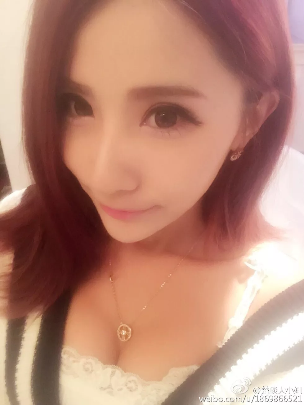 Xgyw.Org_清纯美女主播楚琰大小姐性感微博写真合集160P