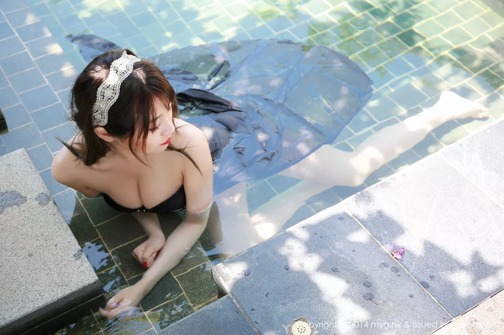 Xgyw.Org_[MyGirl美媛馆]Vol.010_嫩模许诺Sabrina三亚旅拍海量性感比基尼写真117P