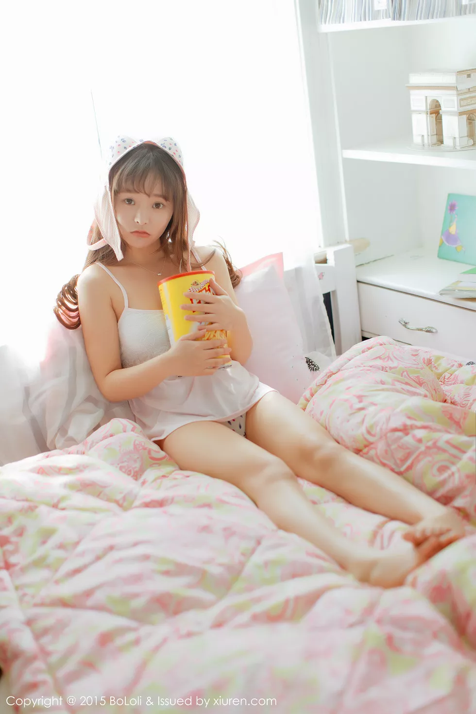 Xgyw.Org_[BoLoli波萝社]Vol.002_嫩模柳侑绮居家私房内衣及吊带睡衣豪乳诱惑写真47P