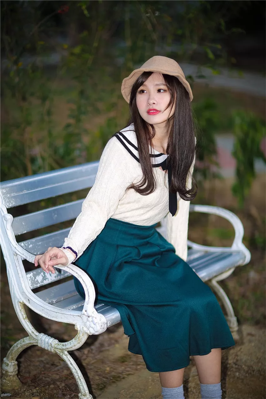 Xgyw.Org_台湾清纯美女莫葵Vika校园风清纯外拍写真57P