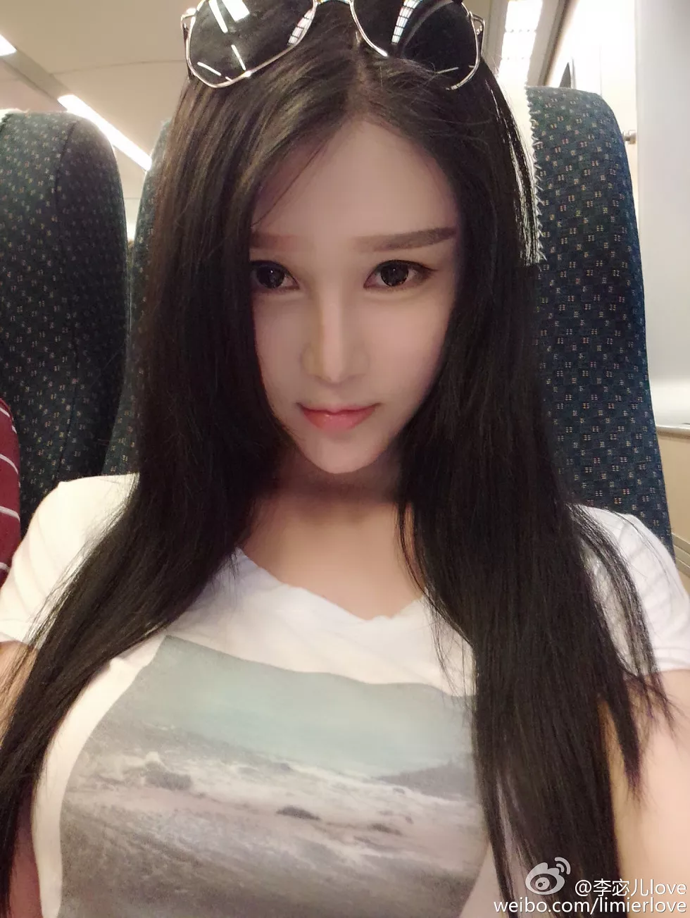 Xgyw.Org_国产嫩模湿吻女神李宓儿高颜值大尺度美胸豪乳海量性感写真111P