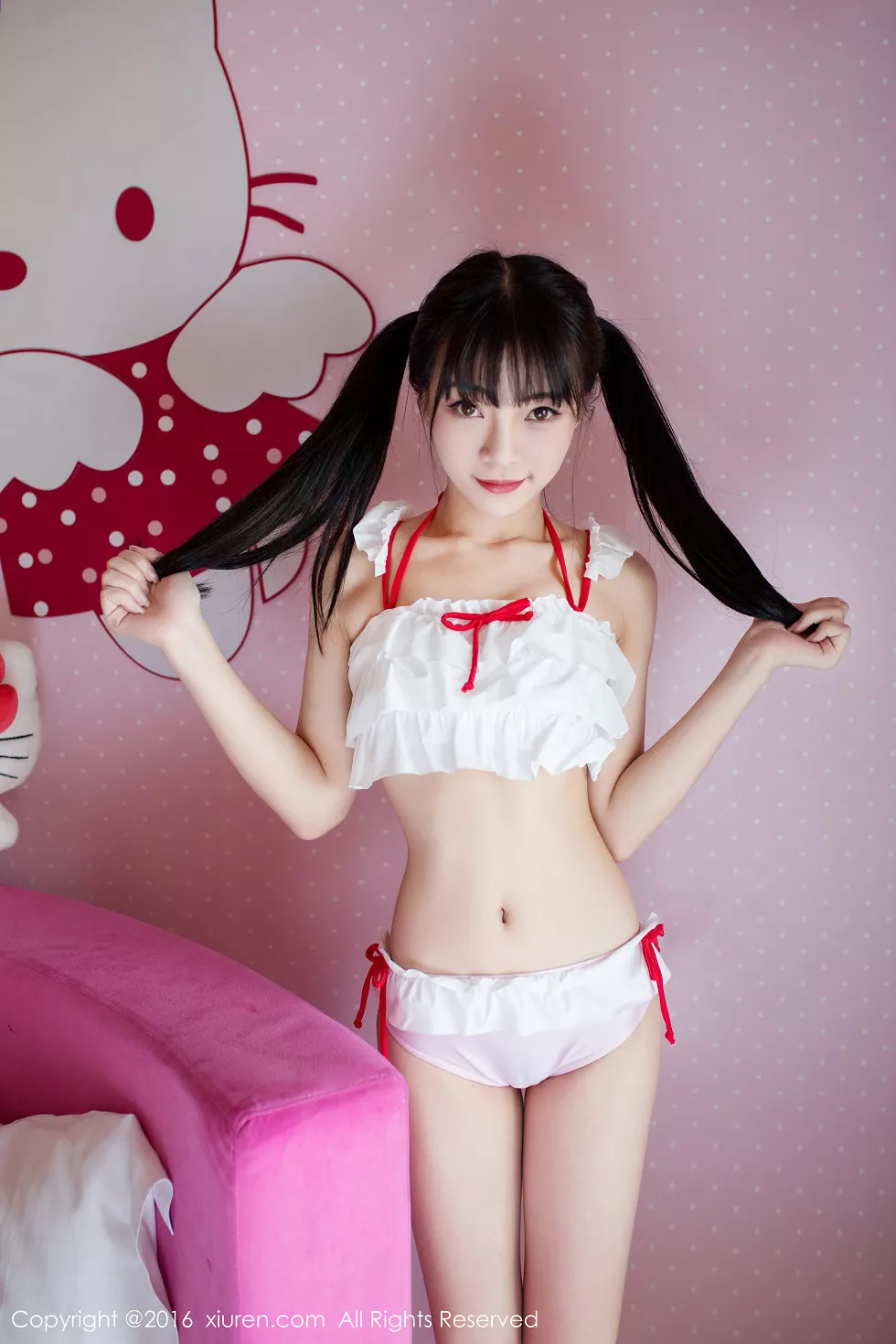 Xgyw.Org_XiuRen第552期_嫩模Mio莉莉丝居家私房性感粉色内衣秀豪乳写真59P
