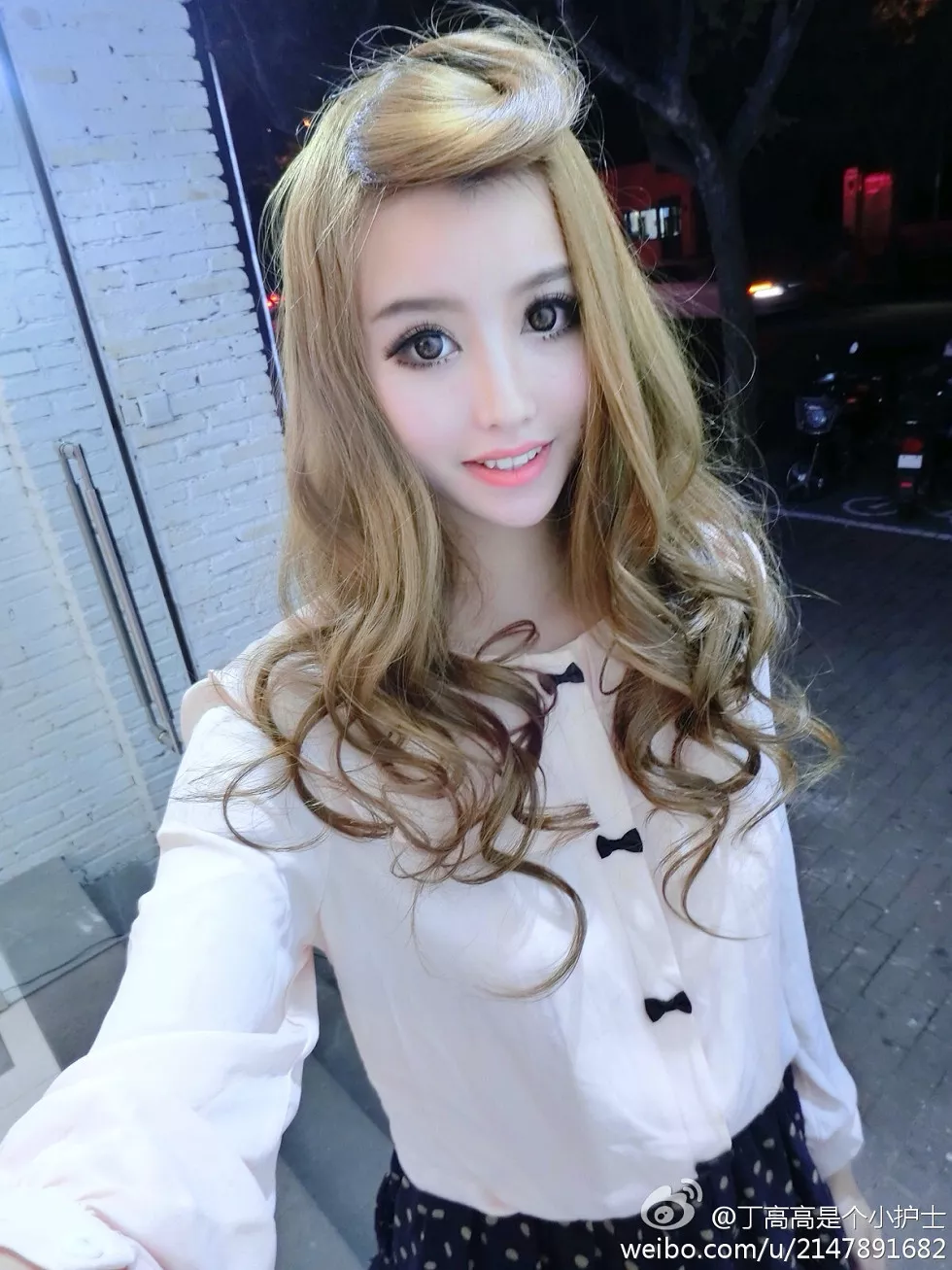 Xgyw.Org_嫩模丁高高是个小护士性感自拍美图微博写真150P