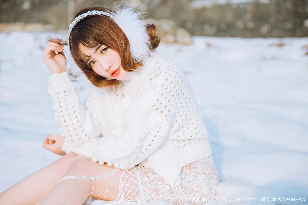 Xgyw.Org_XiuRen第484期_嫩模徐cake雪地里白色缕空毛衣美丽冻人秀豪乳写真35P