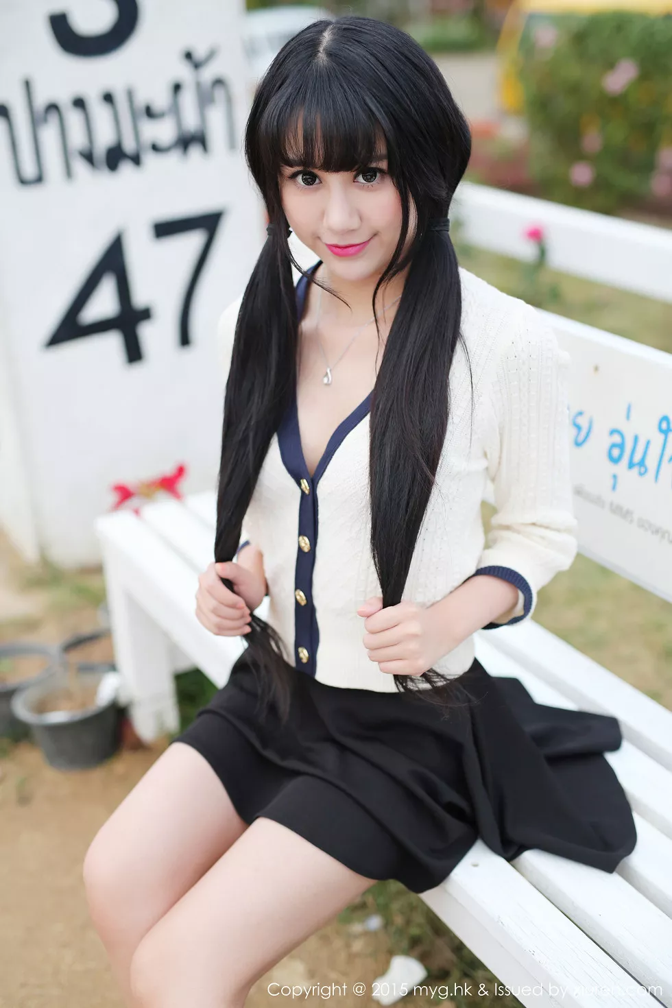 Xgyw.Org_[MyGirl美媛馆]Vol.102_嫩模杨晓青儿泰国Pai县旅拍白色蕾丝袜诱惑翘臀写真60P