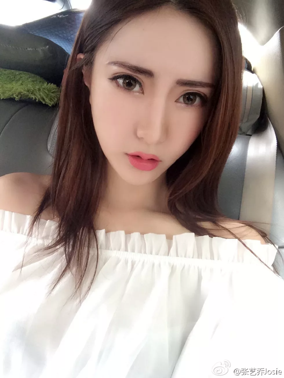 Xgyw.Org_嫩模张艺乔josie完美身材海量微博卖萌性感写真275P