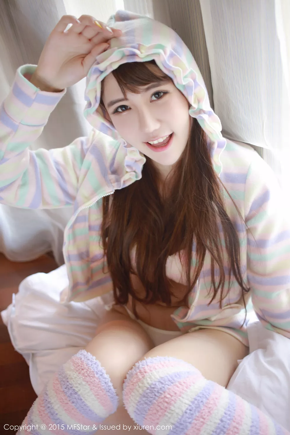 Xgyw.Org_[MFStar模范学院]Vol.027_熊吖BOBO龙目岛旅拍黑色内衣秀美乳完美身材写真54P