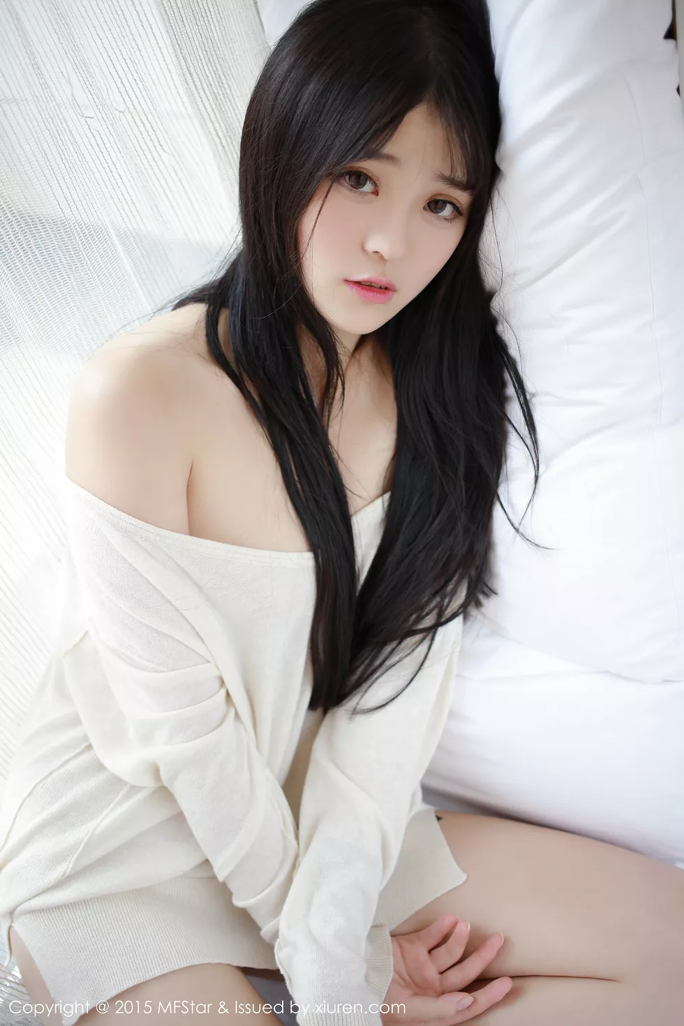 Xgyw.Org_[MFStar模范学院]Vol.029_嫩模伊小七MoMo白嫩肌肤诱人酮体大胆诱惑写真51P
