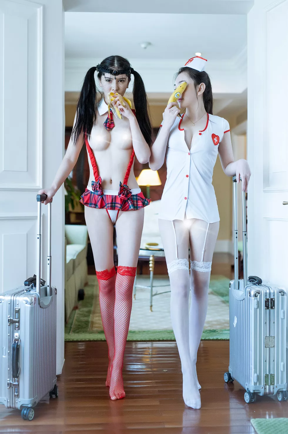Xgyw.Org_推女郎第特辑_推女郎李丽莎and顾欣怡私人订制无S光水果姐妹花写真56P