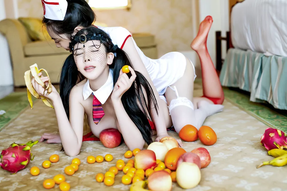 Xgyw.Org_推女郎第特辑_推女郎李丽莎and顾欣怡私人订制无S光水果姐妹花写真56P