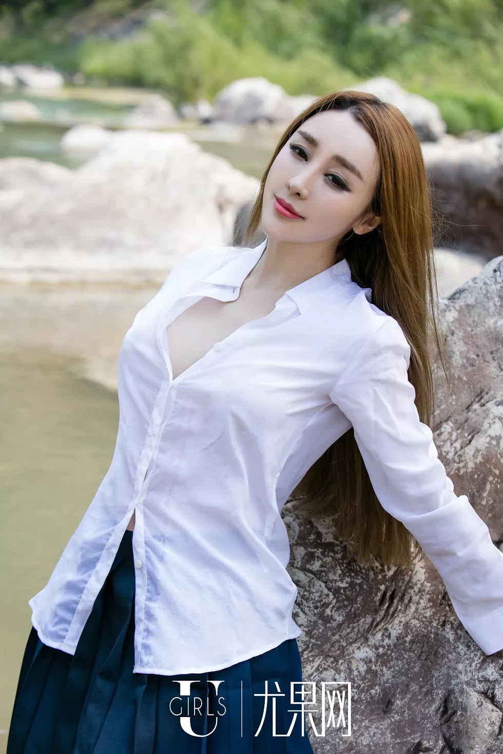 Xgyw.Org_[Ugirls尤果网]U192_靓丽嫩模溪甜户外溪水边大尺度豪乳美体撩人姿势诱惑写真65P
