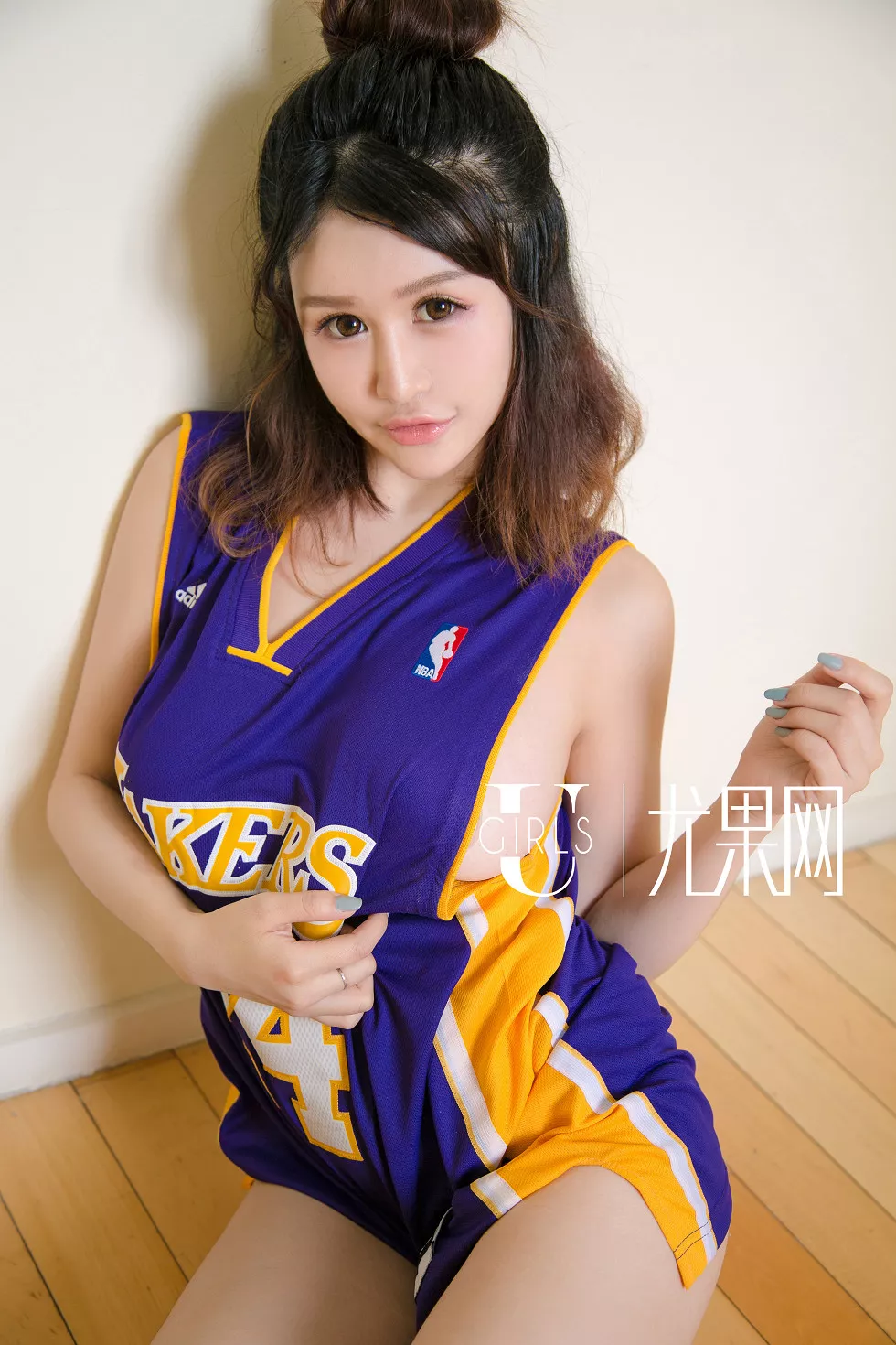 Xgyw.Org_[Ugirls尤果网]U198_童颜巨乳嫩模颜爱泽居家私房内衣系列完美身材性感写真65P