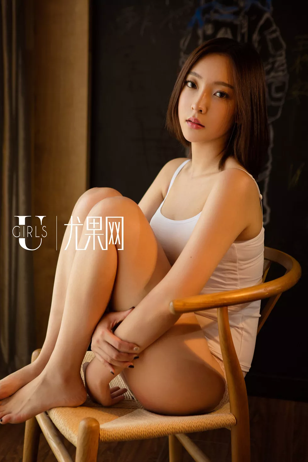 Xgyw.Org_[Ugirls尤果网]U202_嫩模文文性感内衣黑色丁字裤秀完美曲线诱惑美臀写真65P