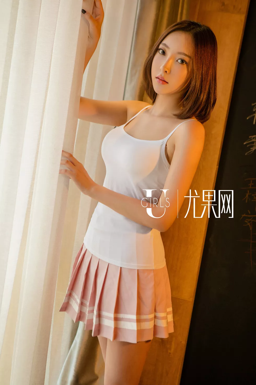 Xgyw.Org_[Ugirls尤果网]U202_嫩模文文性感内衣黑色丁字裤秀完美曲线诱惑美臀写真65P