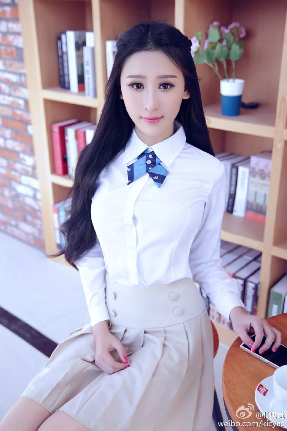 Xgyw.Org_靓丽美颜摄影K视觉大胸豪乳妹子海量微博写真189P