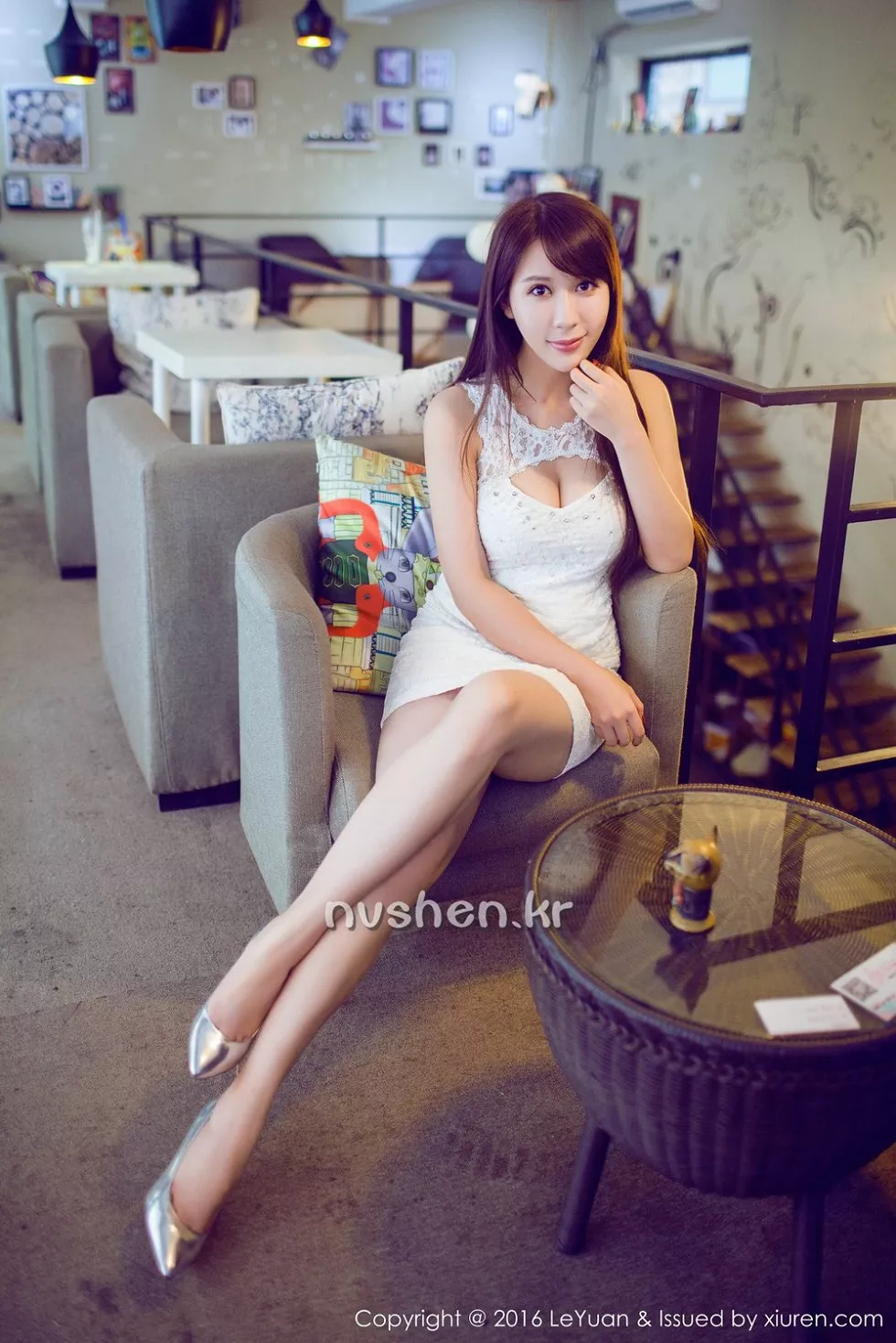 Xgyw.Org_[LeYuan星乐园]Vol.020_嫩模艾惟玲珑瓜子脸前凸后翘的完美身材白嫩美胸性感写真46P