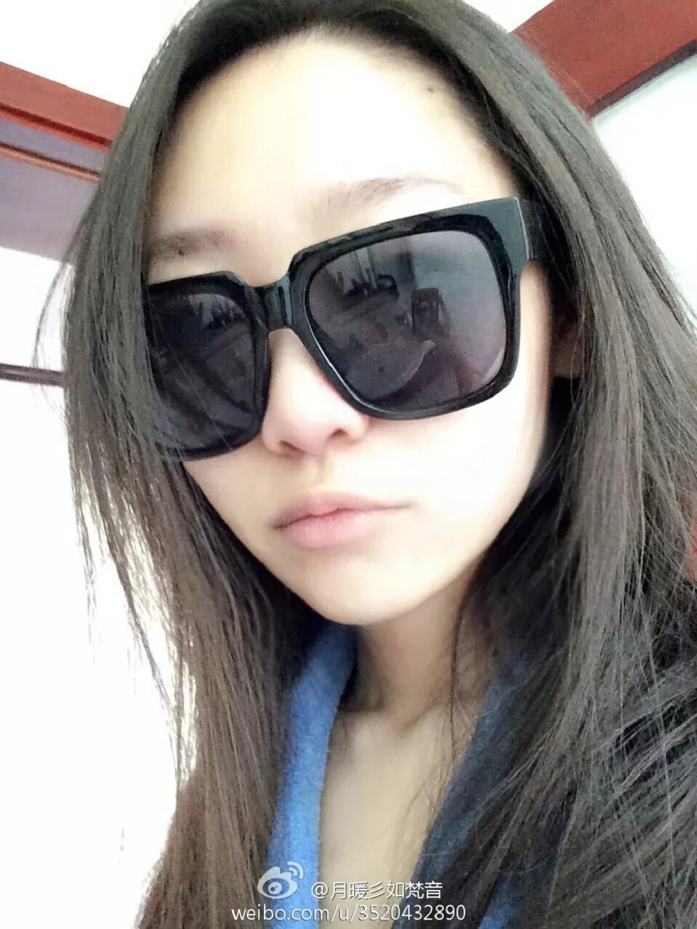 Xgyw.Org_微博女神月暖彡如梵音大尺度性感生活海量写真秀174P