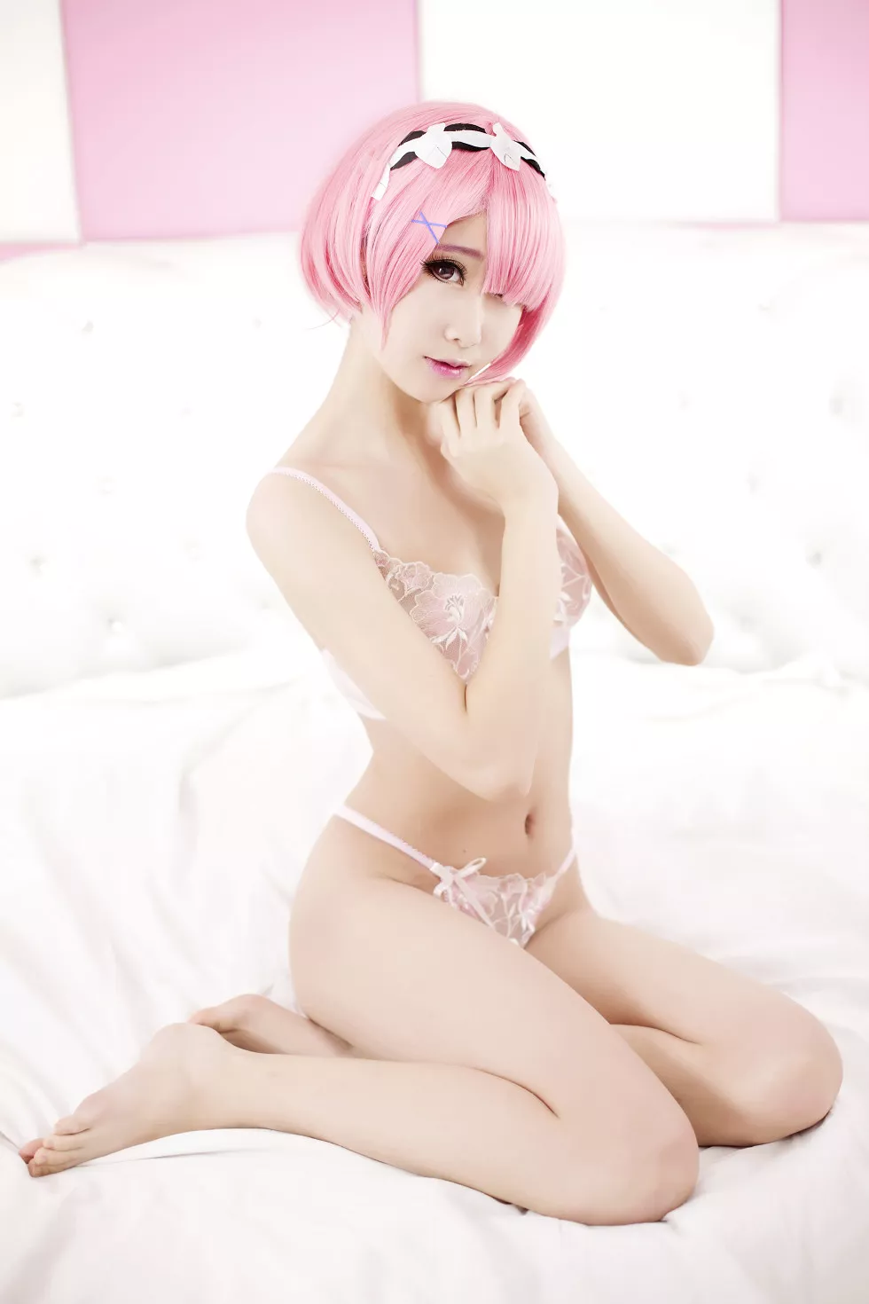 Xgyw.Org_[Cosplay精选]Cherrygirl动漫社出品：拉姆居家床上粉红蕾丝内衣诱惑写真10P