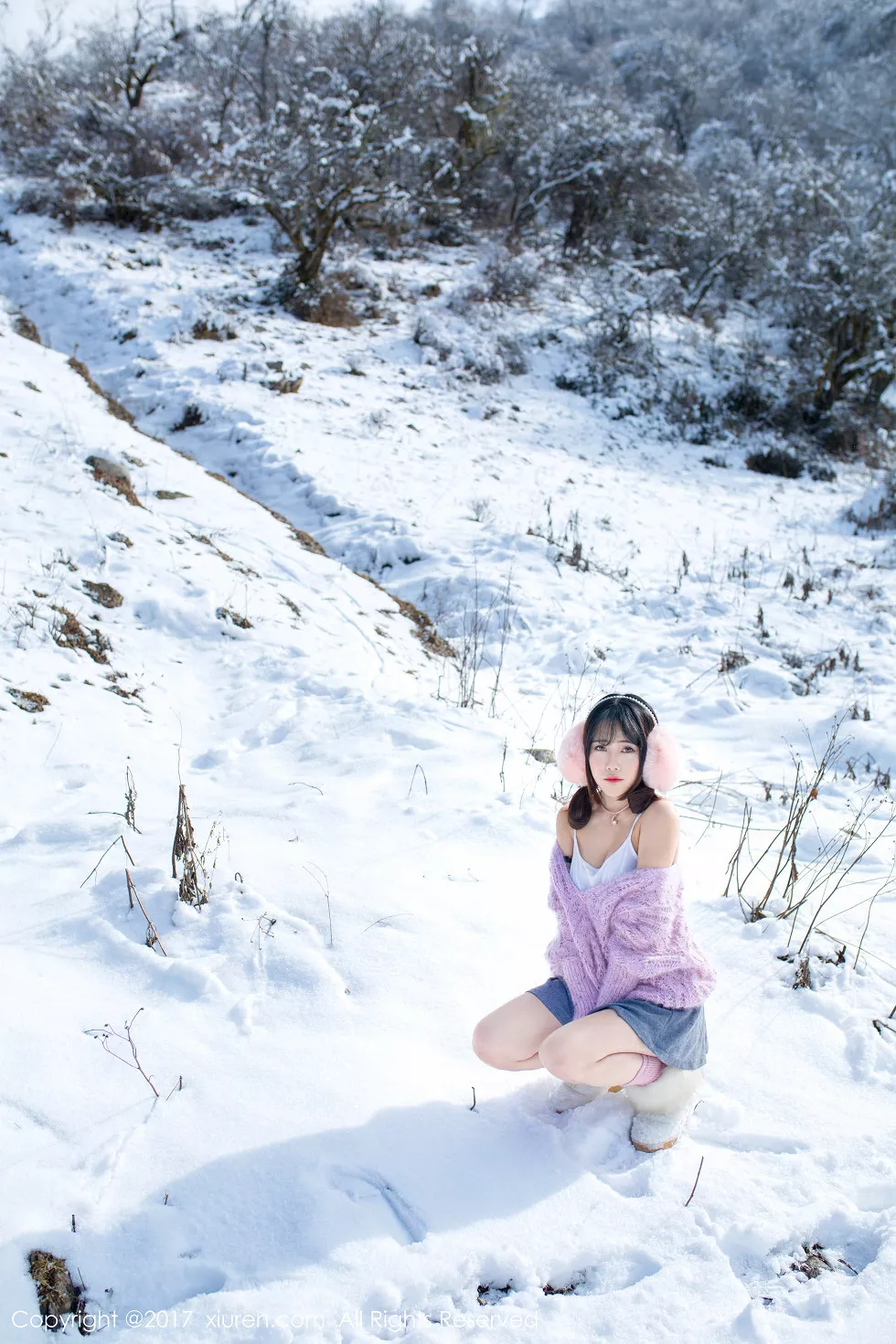 Xgyw.Org_XiuRen第720期_嫩模兜豆靓Youlina冰天雪地里黑色蕾丝内裤冰冷诱惑写真51P