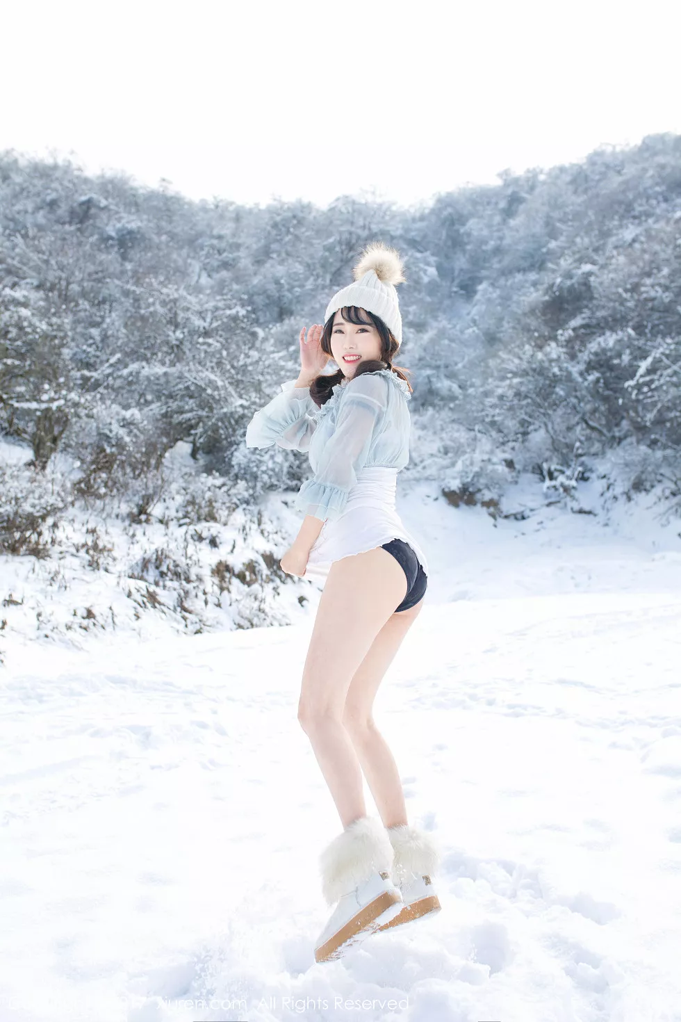 Xgyw.Org_XiuRen第720期_嫩模兜豆靓Youlina冰天雪地里黑色蕾丝内裤冰冷诱惑写真51P