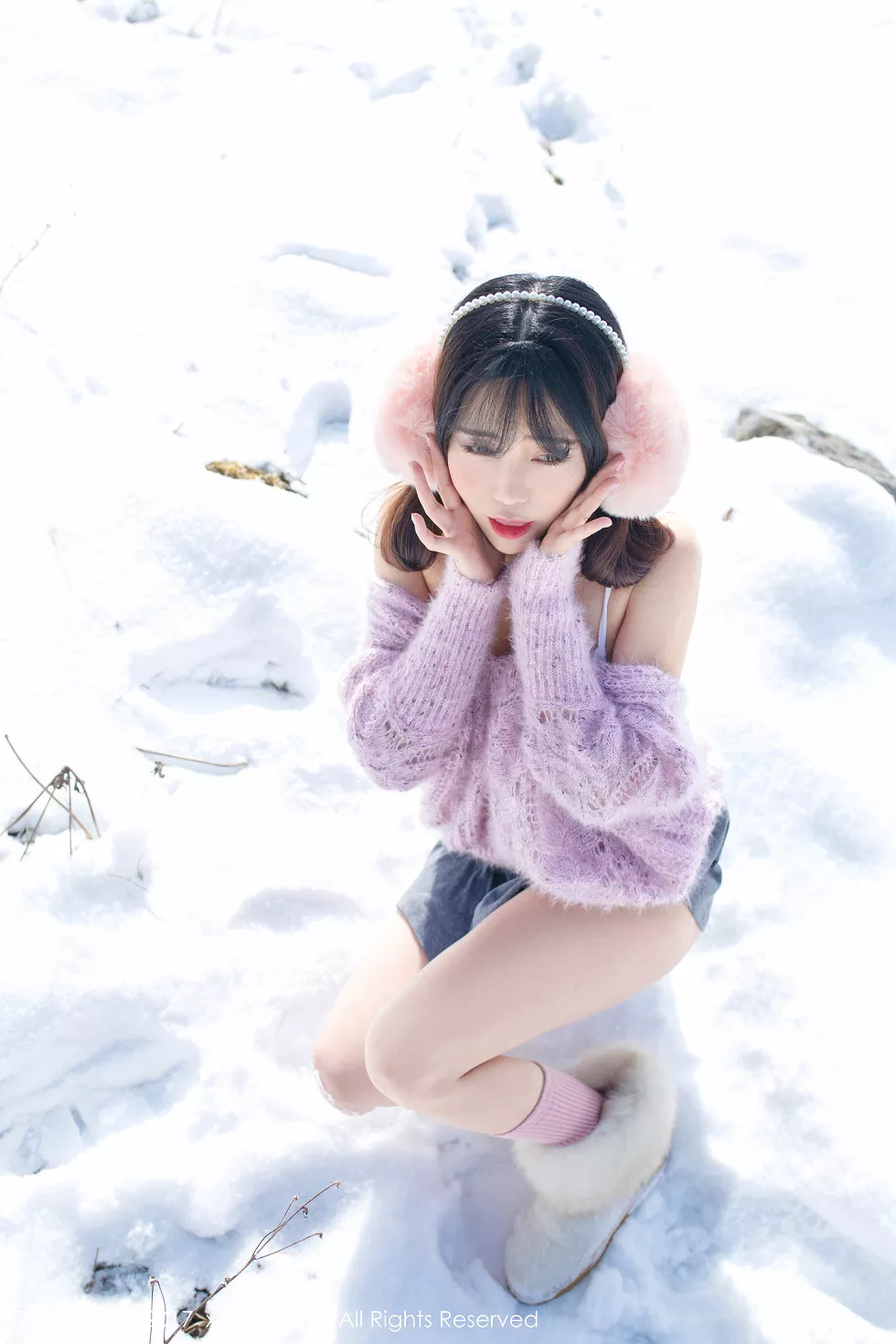 Xgyw.Org_XiuRen第720期_嫩模兜豆靓Youlina冰天雪地里黑色蕾丝内裤冰冷诱惑写真51P