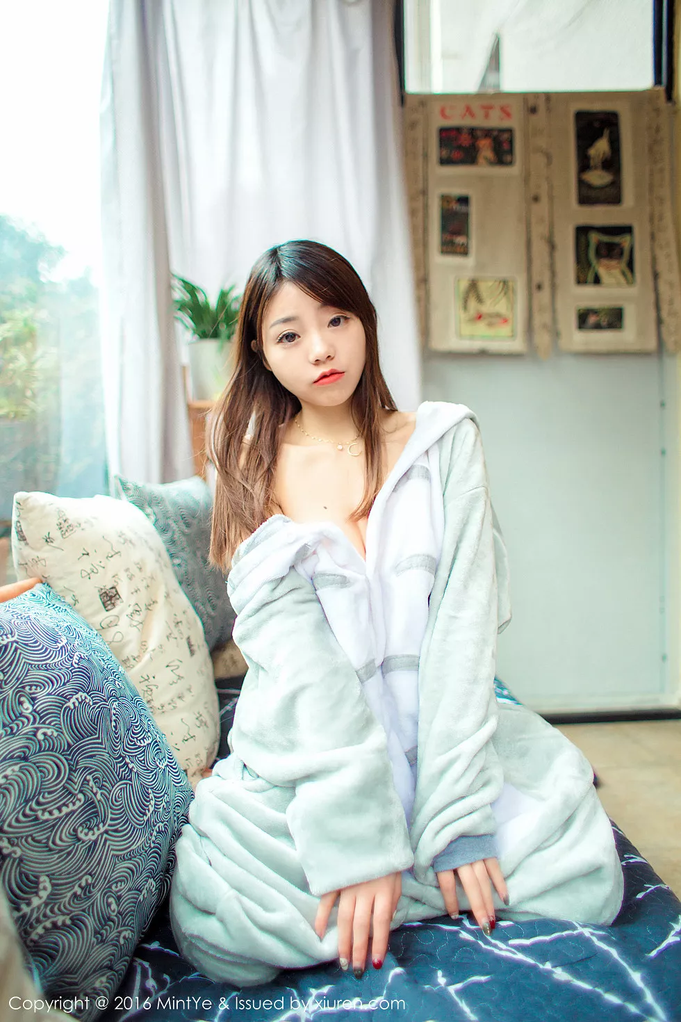 Xgyw.Org_[MintYe薄荷叶]Vol.002_小仙女佘贝拉bella居家私房半截内衣秀美乳性感写真50P