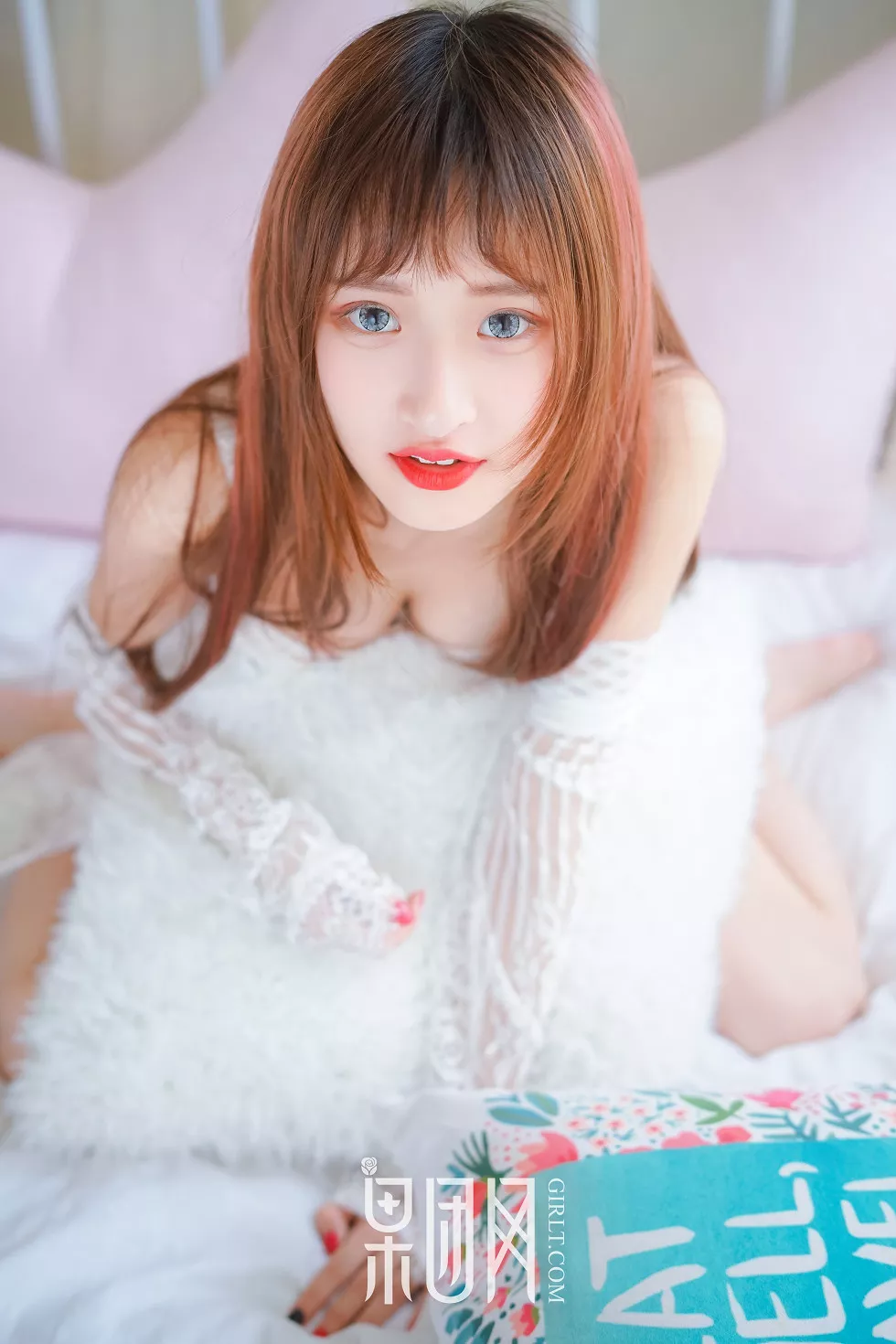 Xgyw.Org_[GIRLT果团网]NO.022_嫩模little贝殼超萌兔女郎蕾丝内衣+卡通内裤完美诱惑写真44P