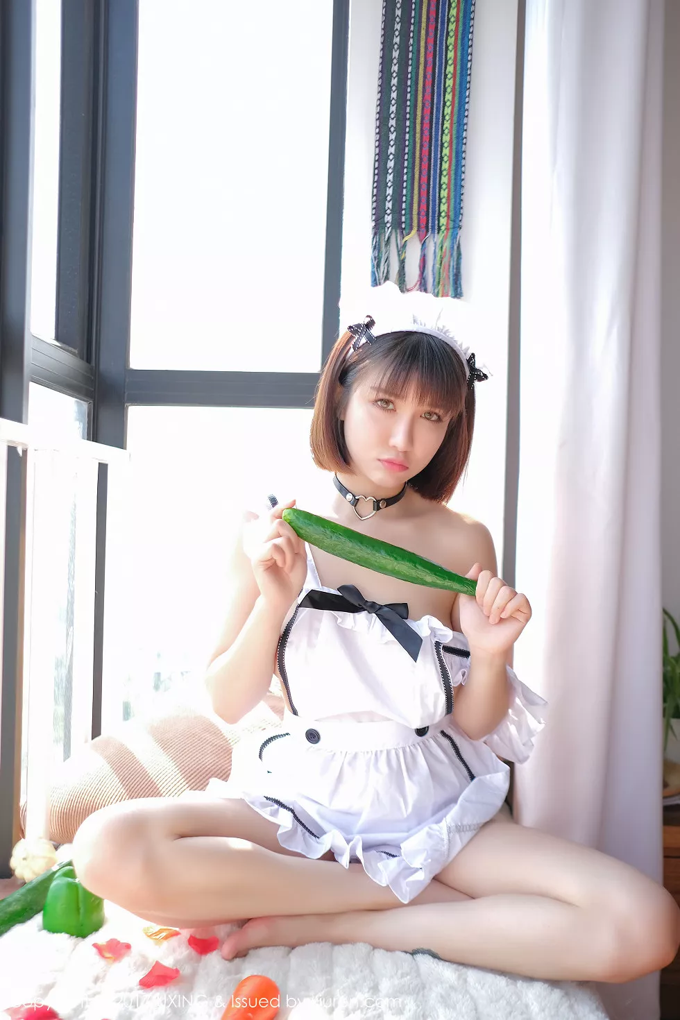 Xgyw.Org_[UXING优星馆]Vol.058_嫩模K8傲娇萌萌居家女仆装侧露美乳黄瓜主题撩人诱惑写真40P