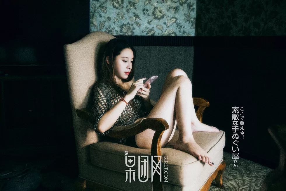 Xgyw.Org_[GIRLT果团网]NO.061_极品人妻缕空金缕衣大尺度真空露点蕾丝内裤火辣诱惑写真40P