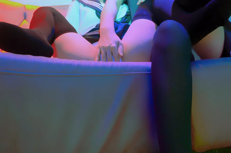 Xgyw.Org_制服邪魔暖暖&千岁娇KTV女同互撩丝袜诱惑写真48P