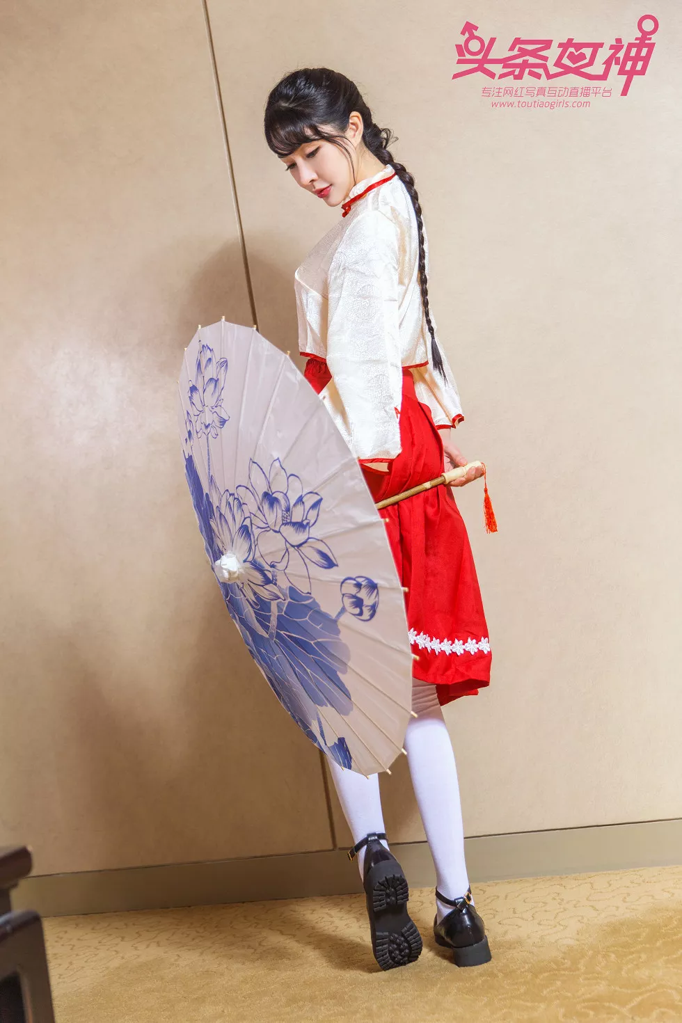 Xgyw.Org_[Toutiao头条女神]No.465_嫩模baby民国美少女红色短裙白色丝袜清纯迷人写真12P