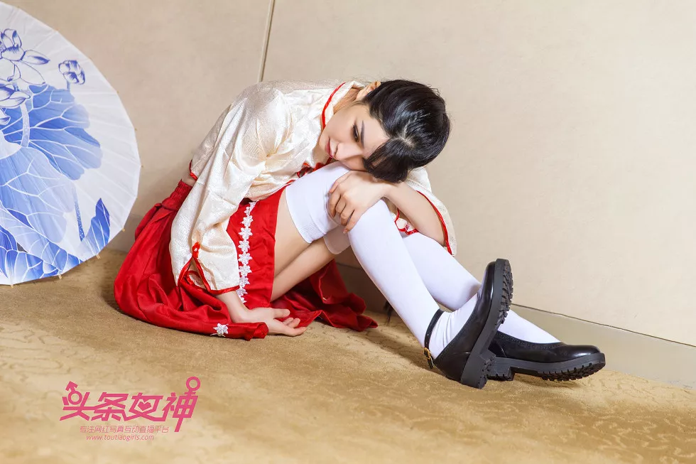 Xgyw.Org_[Toutiao头条女神]No.465_嫩模baby民国美少女红色短裙白色丝袜清纯迷人写真12P