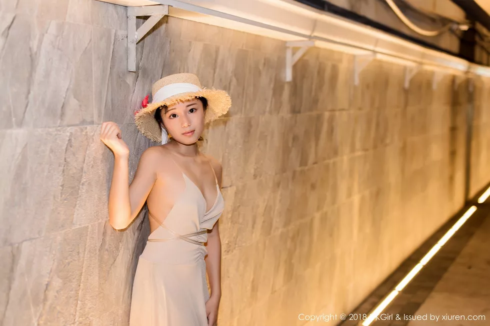 Xgyw.Org_[DKGirl御女郎]Vol.055_美乳女神苍井优香街拍特辑甜美草帽少女露背吊带裙性感写真53P