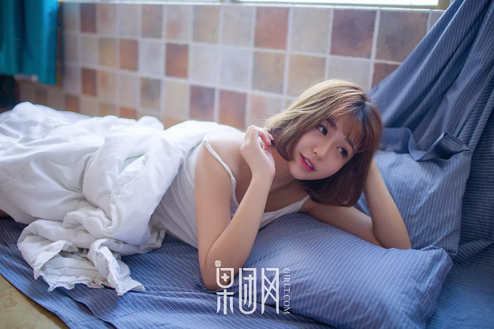 Xgyw.Org_[GIRLT果团网]熊川纪信No.007_萝莉星野千美奈白色吊带真空背心秀巨乳诱惑写真38P