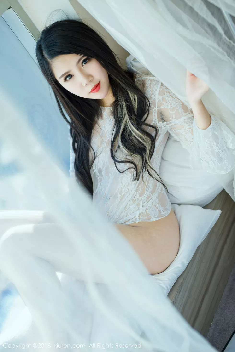Xgyw.Org_XiuRen第1011期_嫩模北海大公主居家日系体操服+白色镂空衣秀完美身材写真45P