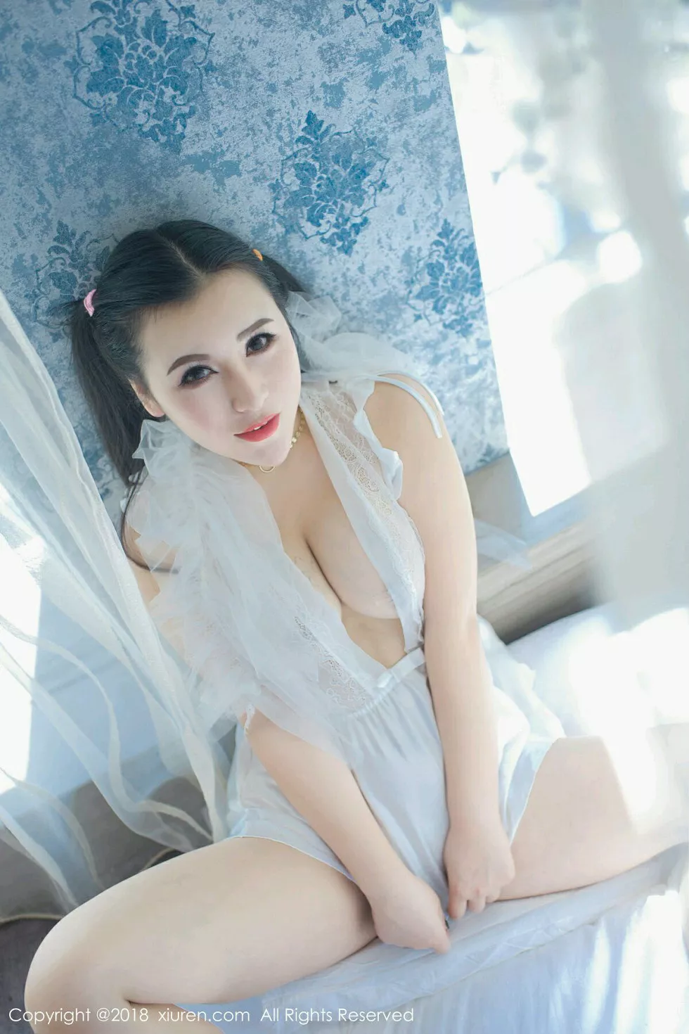 Xgyw.Org_XiuRen第1034期_嫩模MODEL伊若蕾丝开胸睡衣+带子死库水完美爆乳诱惑写真45P