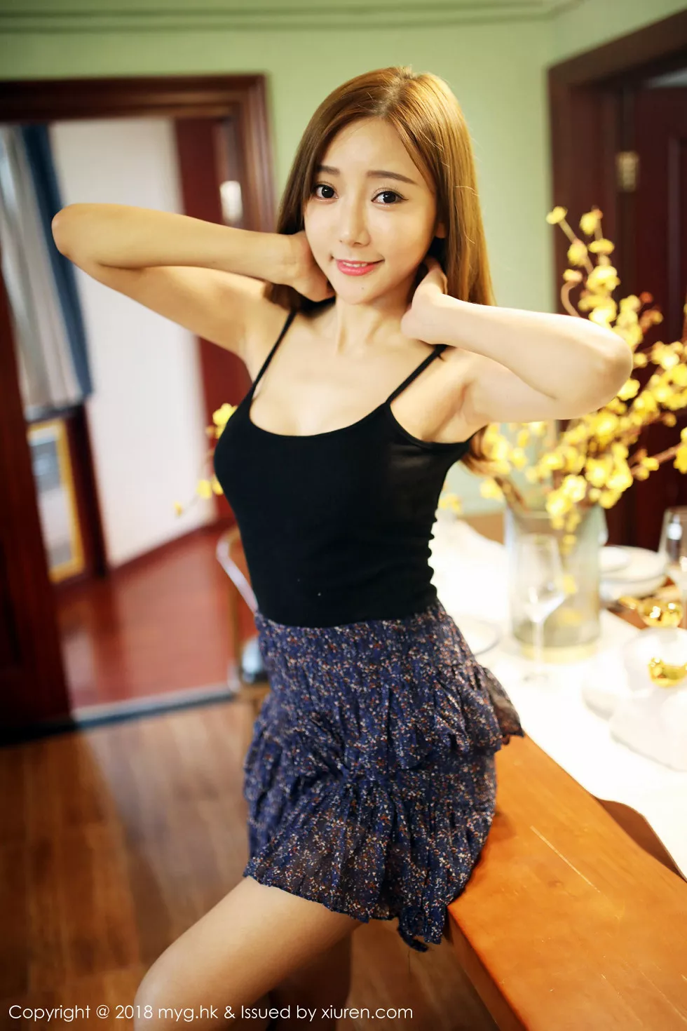 Xgyw.Org_[MyGirl美媛馆]Vol.293_嫩模王馨瑶yanni居家黑色吊带衣半露豪乳性感迷人写真40P