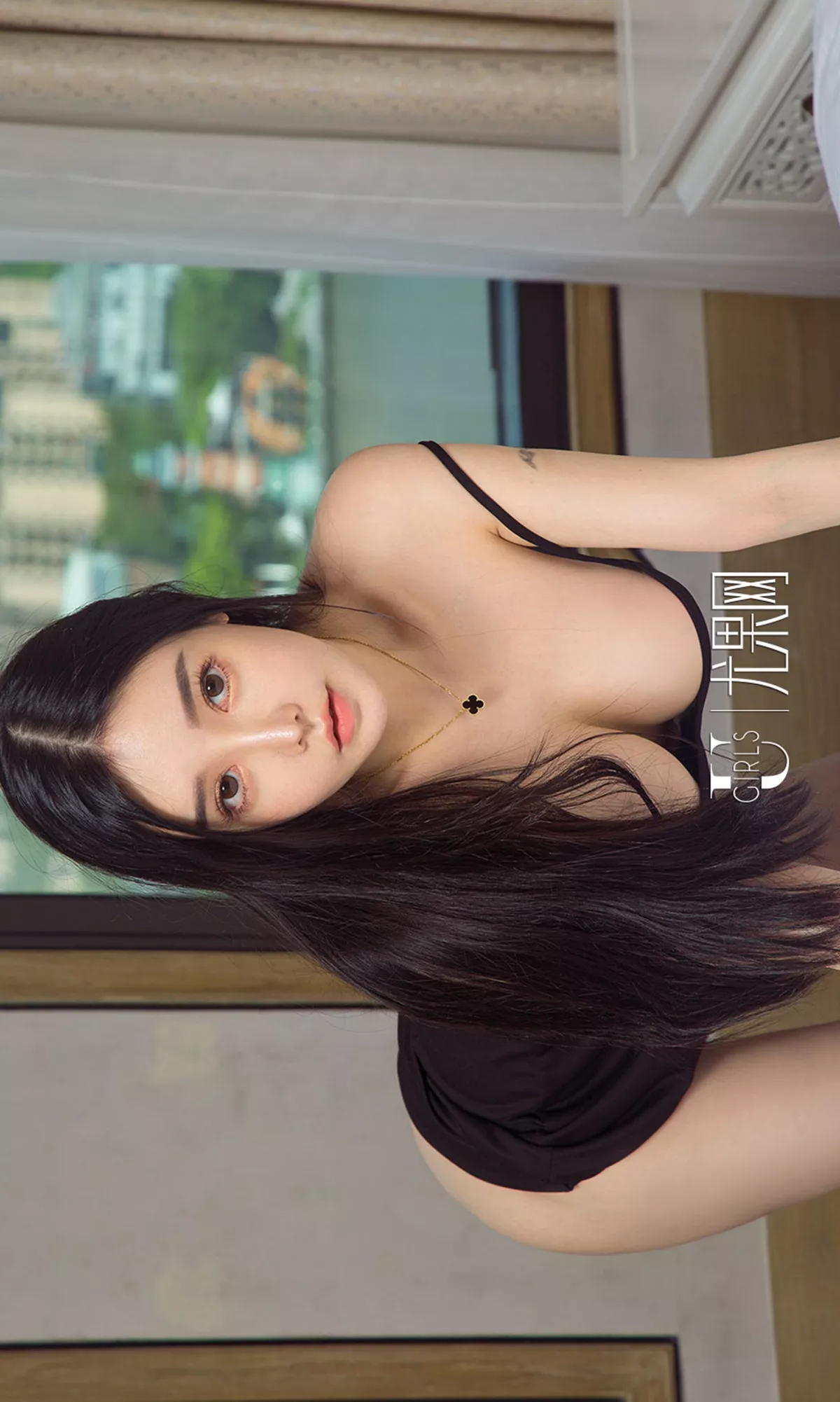 Xgyw.Org_[Ugirls爱尤物]No.1228_嫩模杨子芯白色低胸连身裙+性感内衣系列秀傲人豪乳诱惑写真35P