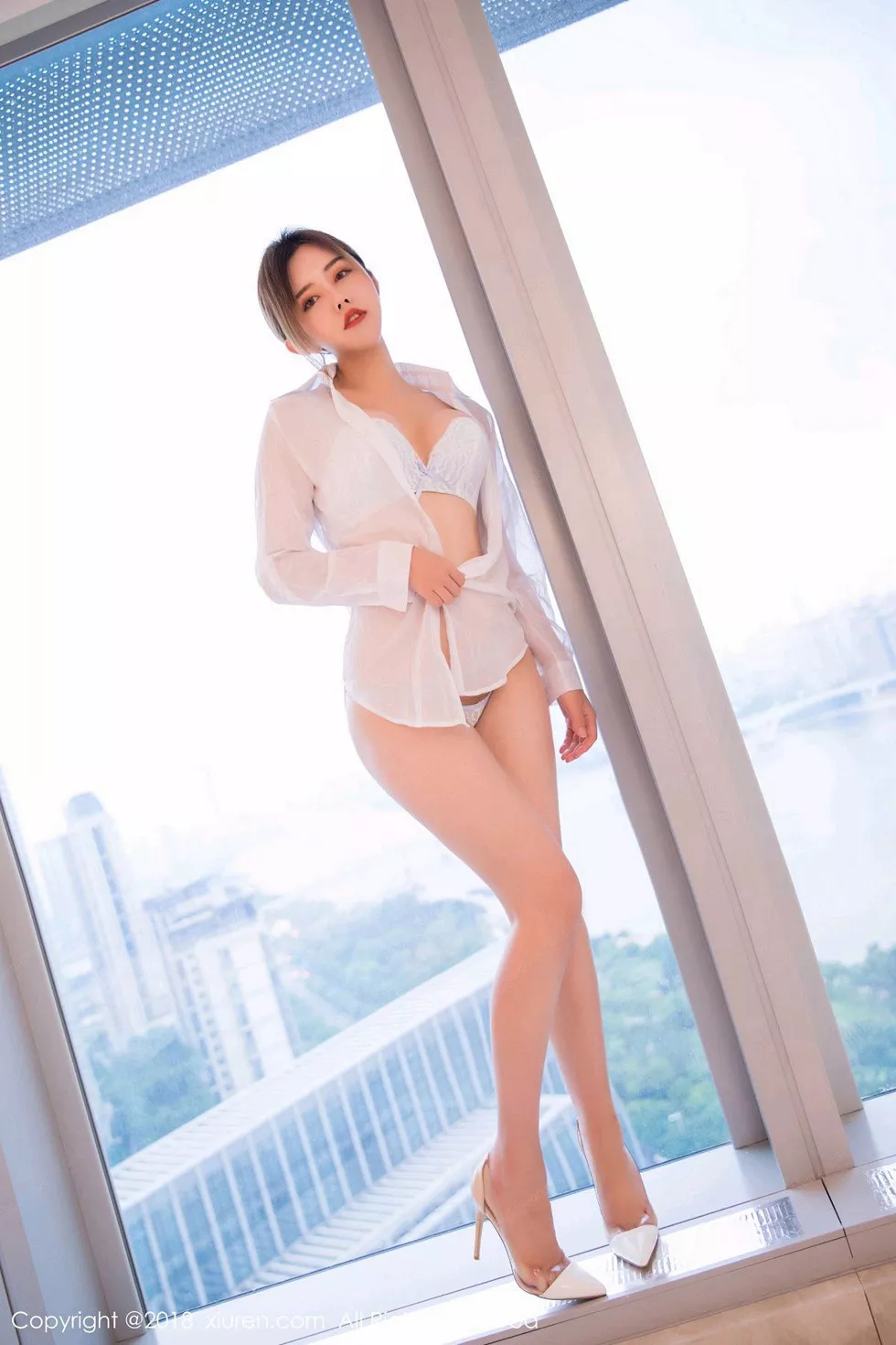 Xgyw.Org_XiuRen第1253期_女神Cris_卓娅祺性感吊带兔女郎+浴室白衬衫完美诱惑写真44P