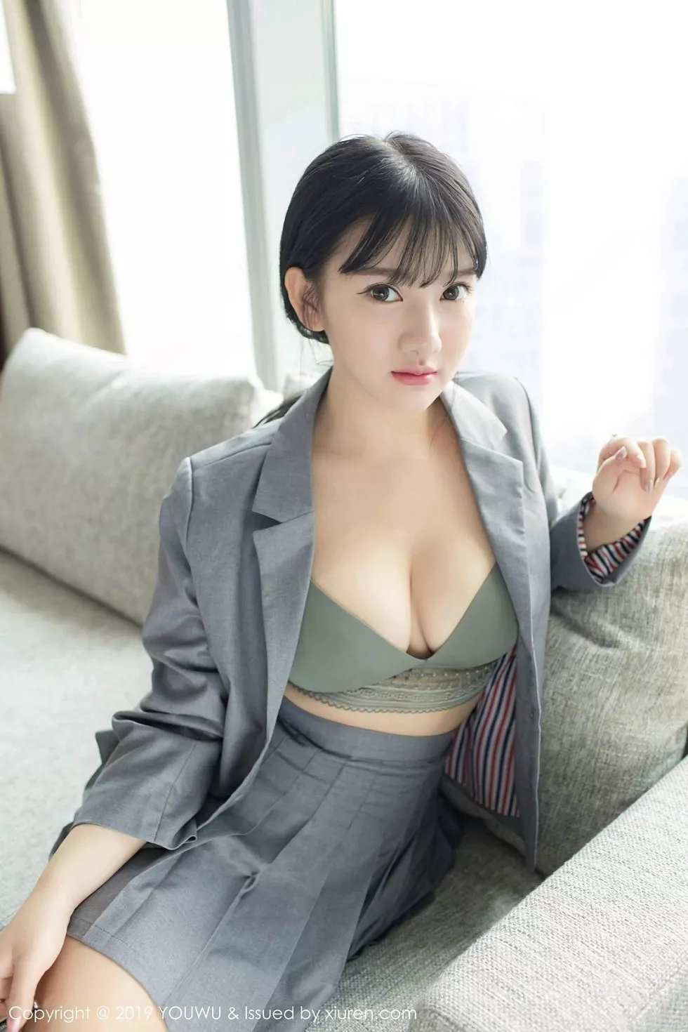Xgyw.Org_[YouWu尤物馆]Vol.138_巨乳嫩模小尤奈私房黑色高叉连体内衣秀傲人豪乳诱惑写真59P
