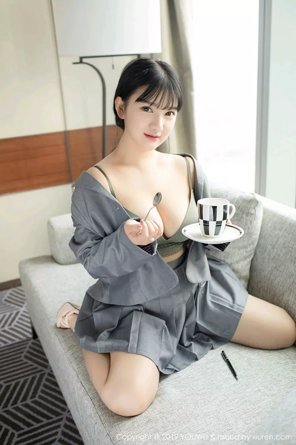 Xgyw.Org_[YouWu尤物馆]Vol.138_巨乳嫩模小尤奈私房黑色高叉连体内衣秀傲人豪乳诱惑写真59P