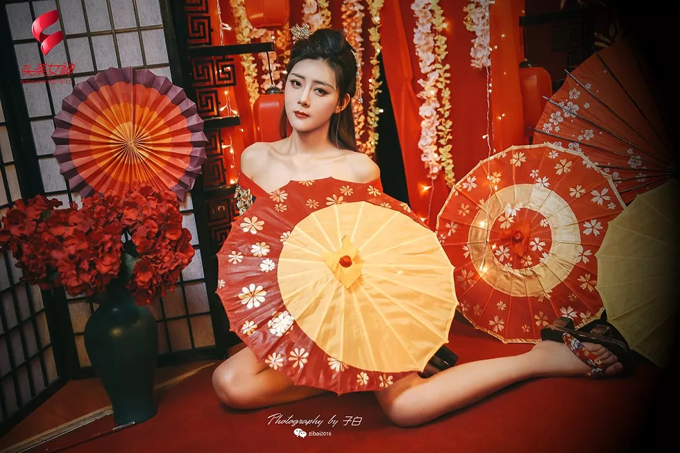 Xgyw.Org_[Toutiao头条女神]No.705_嫩模莫晓希古典花魁服饰秀白嫩肌肤迷人美腿写真30P