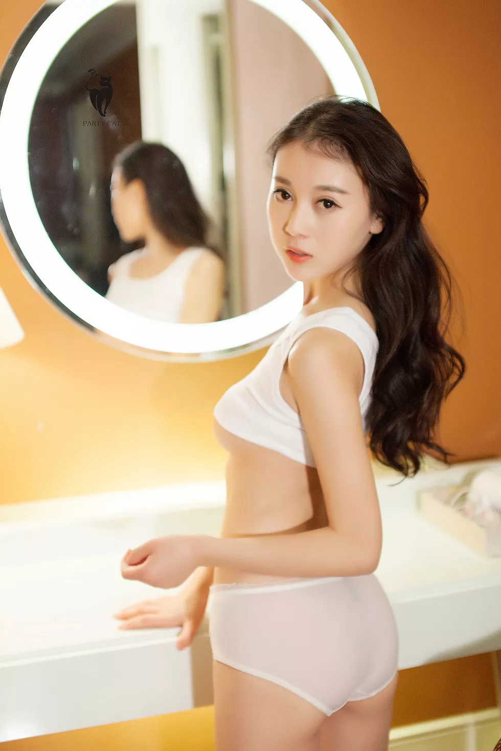 Xgyw.Org_[PartyCat轰趴猫]No.088_嫩模赵小米私房白色内衣配白色蕾丝内裤撩人诱惑写真52P